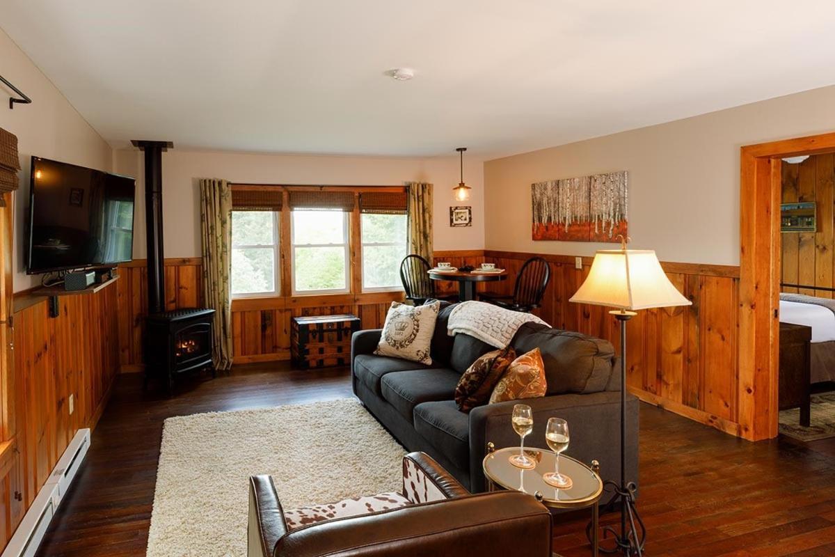 Friends Lake Inn Chestertown 外观 照片